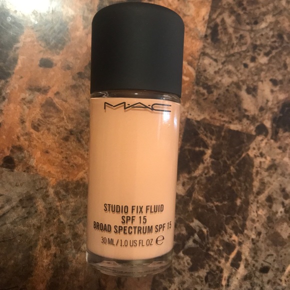 studio fix fluid nc20